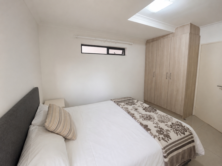 To Let 1 Bedroom Property for Rent in Big Bay Western Cape